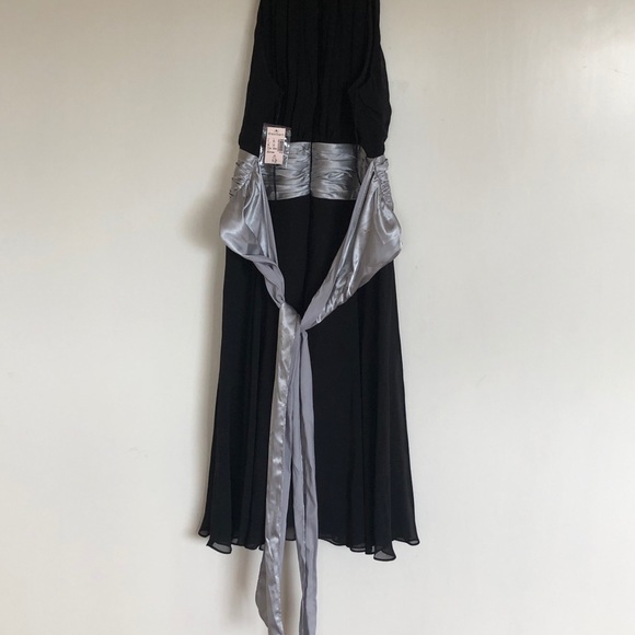 Black dress size 12 - Picture 2 of 3